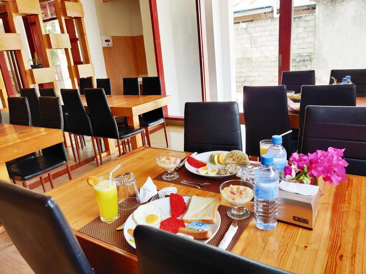 גוראידהו Athens View Hotel מראה חיצוני תמונה
