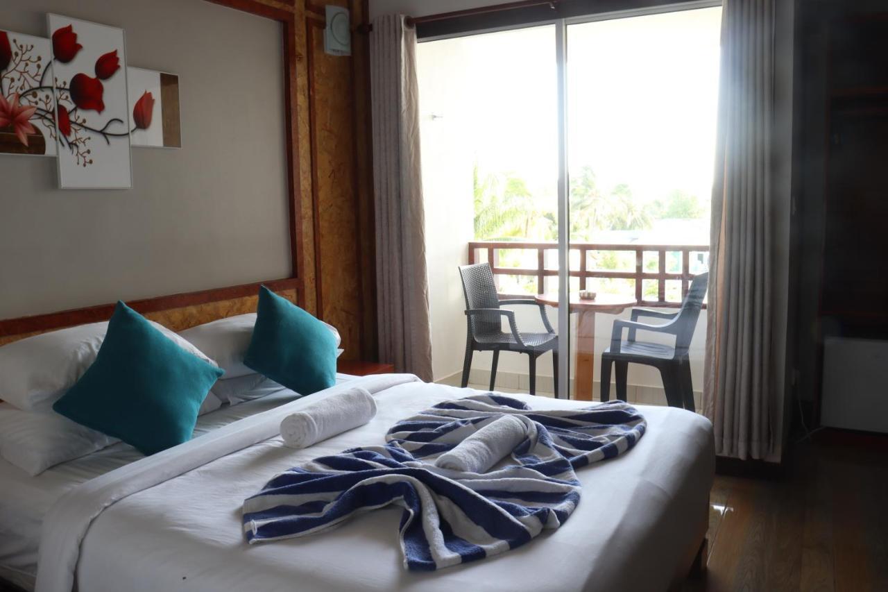 גוראידהו Athens View Hotel מראה חיצוני תמונה