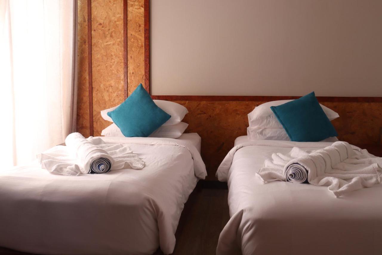 גוראידהו Athens View Hotel מראה חיצוני תמונה